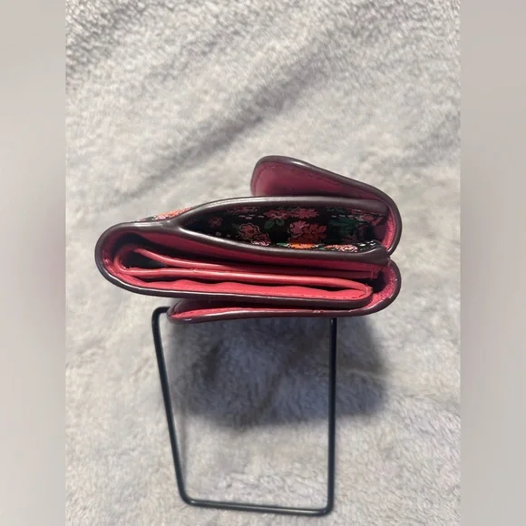 Coach Sierra Posey Cluster Floral Trifold Snap Wallet - Picture 9 of 14